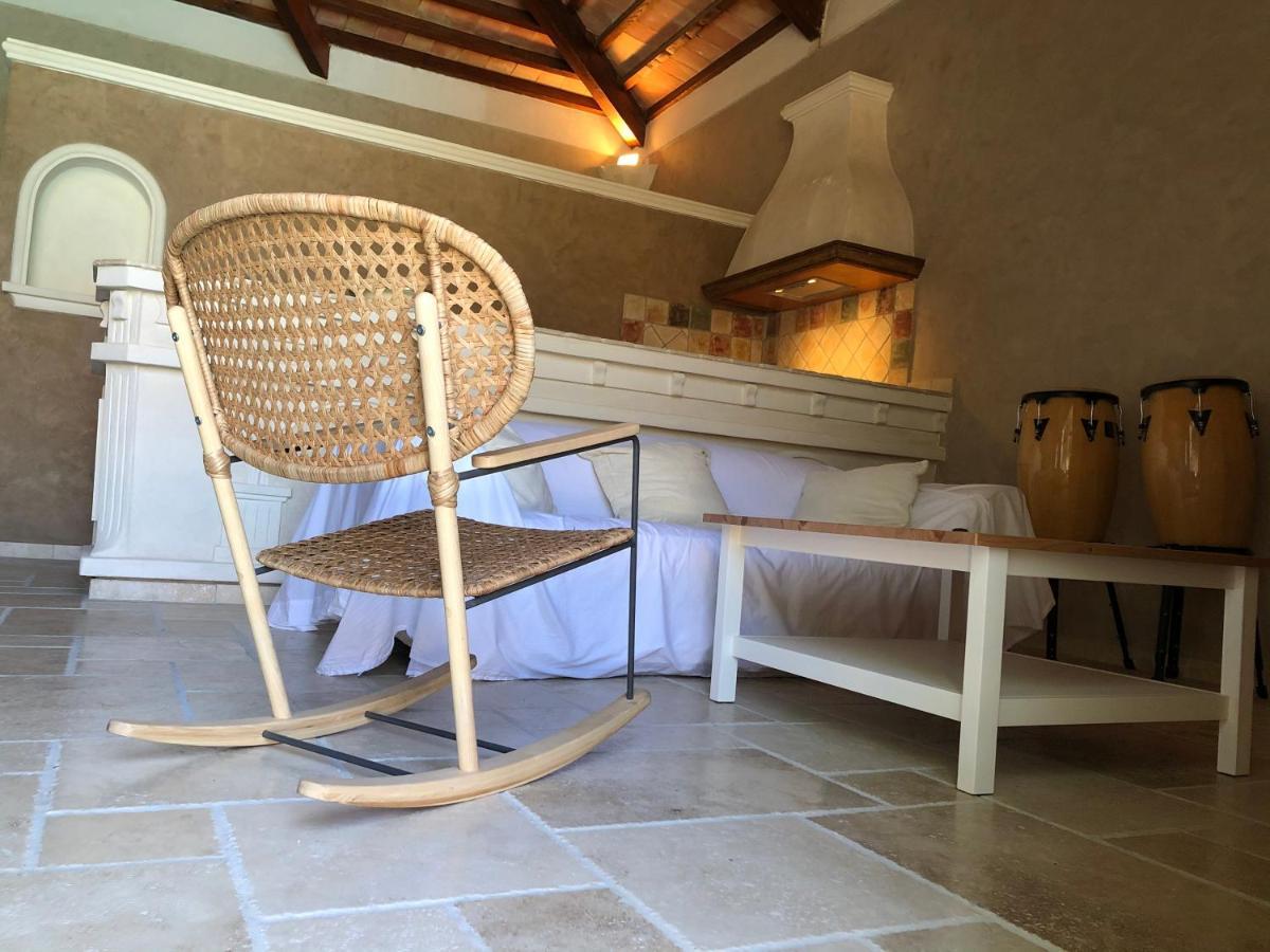 Le Pool House - Private Jacuzzi - Mas Des Sous Bois Hotel Ventabren Bagian luar foto
