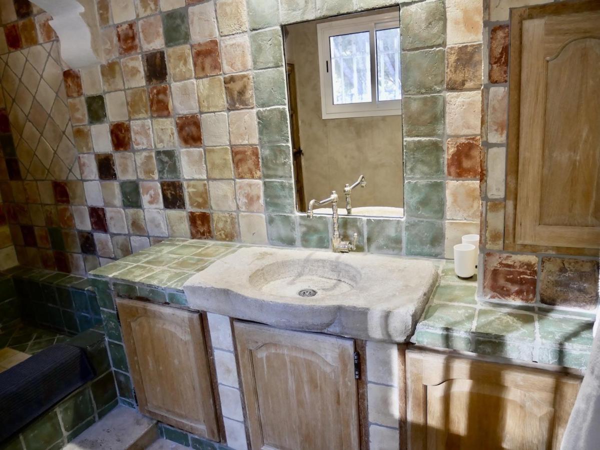 Le Pool House - Private Jacuzzi - Mas Des Sous Bois Hotel Ventabren Bagian luar foto